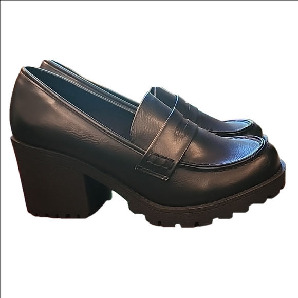 🖤NWOT🖤 SODA Kinder platform penny loafer - Picture 2 of 6